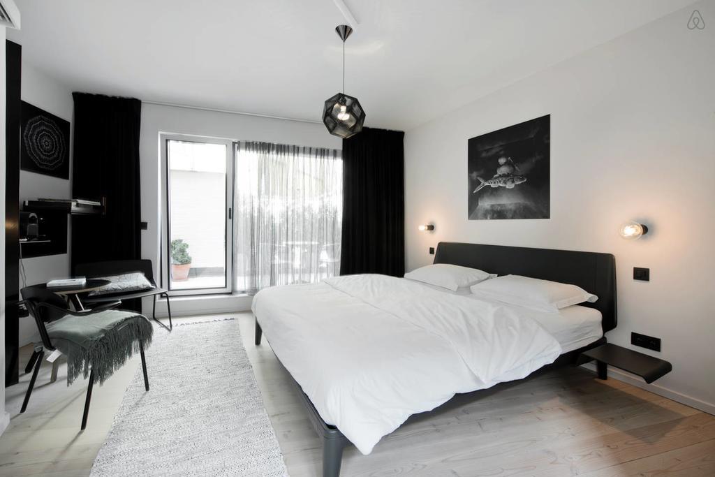 B&B Lucy In The Sky Antwerpen Rum bild